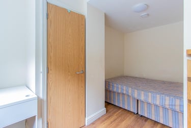 2 bed house, Richmond Crescent, City Centre, Cardiff, CF243AH - Image 7